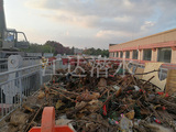 廣西貴港水電站施工中攔污柵前水下清理
